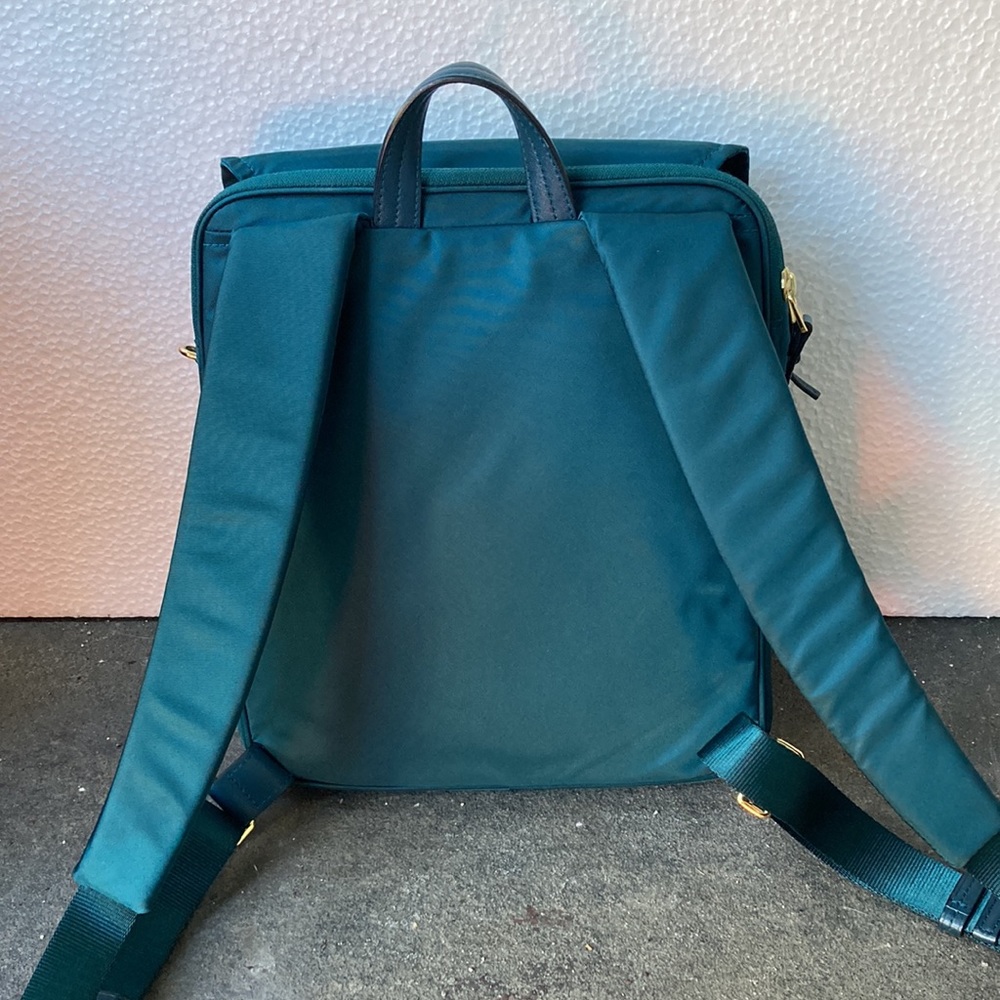 Backpack - Picture 2 of 8